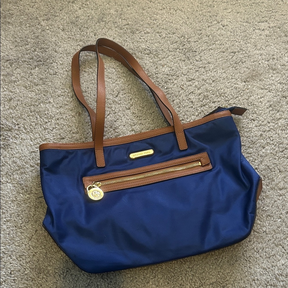 Michael Kors Navy Signature Logo Kempton Nylon Tote Shoulder Bag - Picture 2 of 8